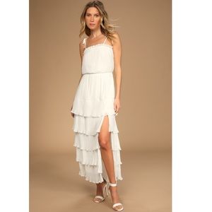 Lulus Playing Cupid White Pleated Tiered Ruffled Tie-Strap Maxi Dress Sz M